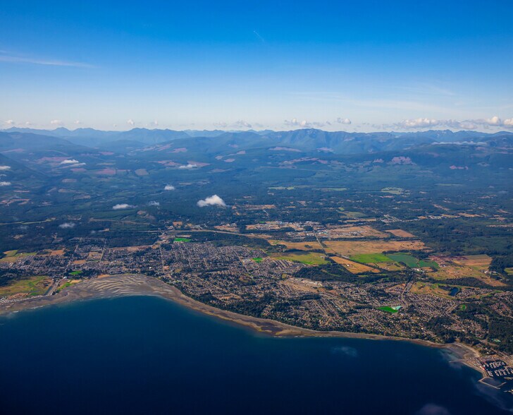 More Photos Of 200 Corfield St N, Parksville Land For Sale