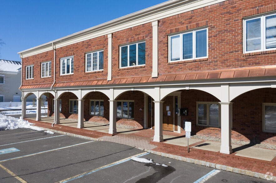 More Photos Of 1952 US-22, Bound Brook Office For Lease