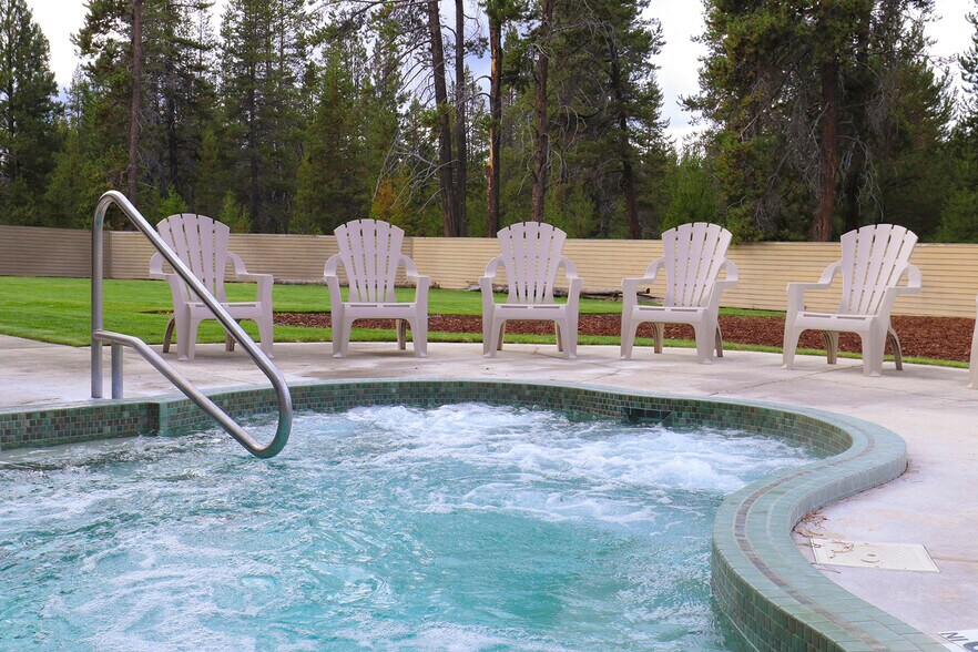 More Photos Of 18135 Cottonwood Rd, Sunriver General Retail For Sale