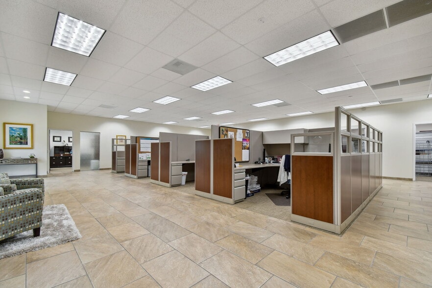 More Photos Of 8258 118th Ave N, Largo Medical For Sale