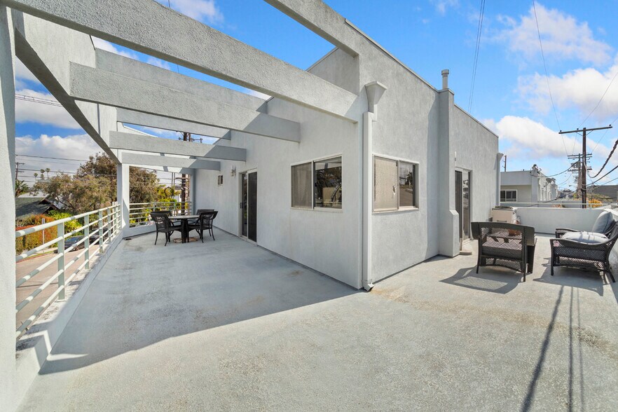 More Photos Of 905 Electric Ave, Venice Unknown For Lease