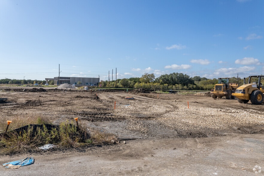 More Photos Of 3601 Davis Ln, Austin Freestanding For Lease