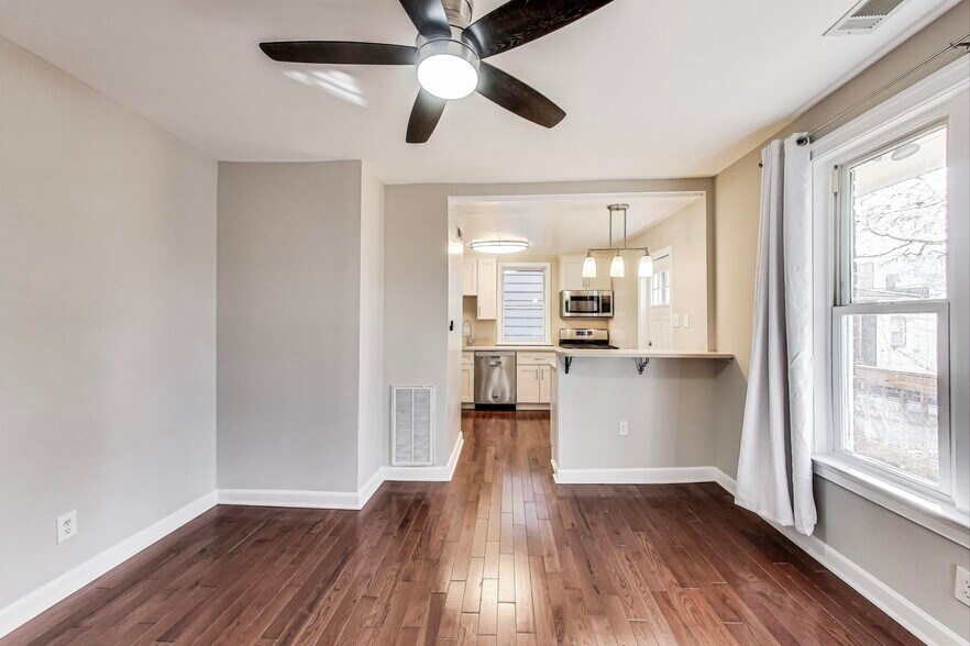 More Photos Of 212 Elm St NW, Washington Apartments For Sale