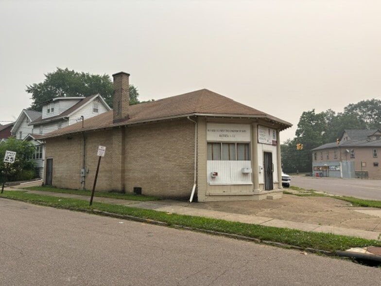 Primary Photo Of 791 Johnston St, Akron Religious Facility For Sale