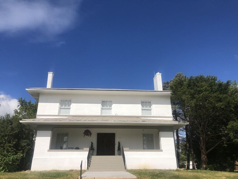 More Photos Of 9718 Dixie Hwy, Louisville Freestanding For Sale