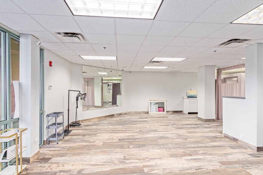 More Photos Of 12625 N Saguaro Blvd, Fountain Hills Storefront Retail Office For Sale