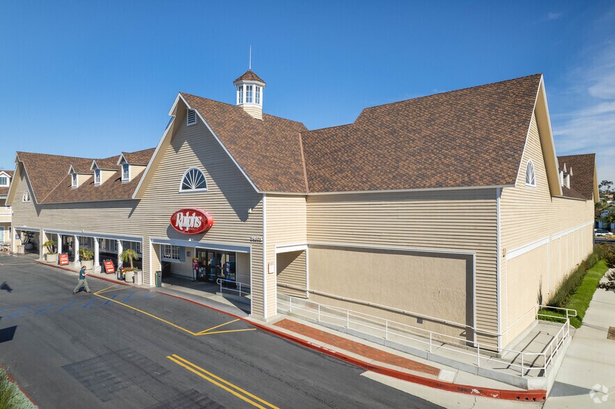 More Photos Of 24821-24871 Del Prado, Dana Point Storefront For Lease