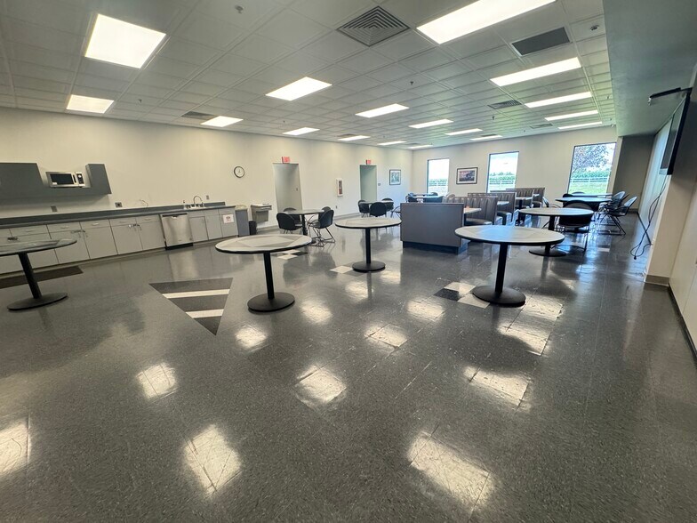 More Photos Of 27681 Cummings Rd, Millbury Research And Development For Lease