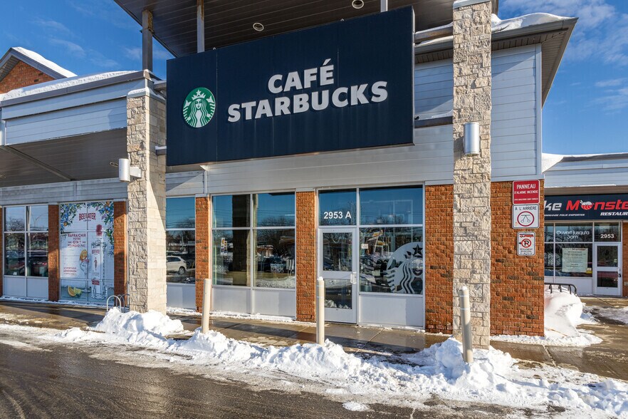 More Photos Of 2953 Boul Saint-Charles, Kirkland Unknown For Lease