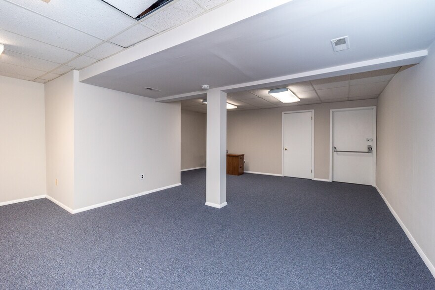 More Photos Of 301 S Main St, Doylestown Medical For Sale