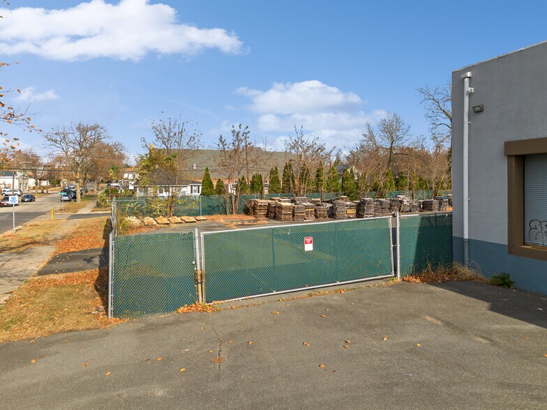 More Photos Of 301 N 4th St, Vineland Warehouse For Lease