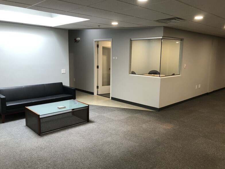 More Photos Of 800 New Holland Ave, Lancaster Coworking Space