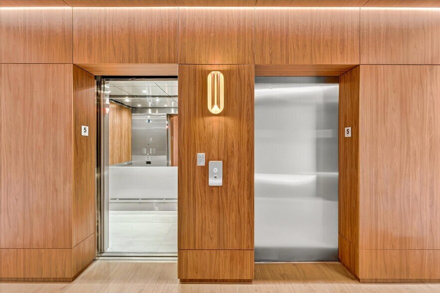 More Photos Of 119 Washington Ave, Miami Beach Office For Lease