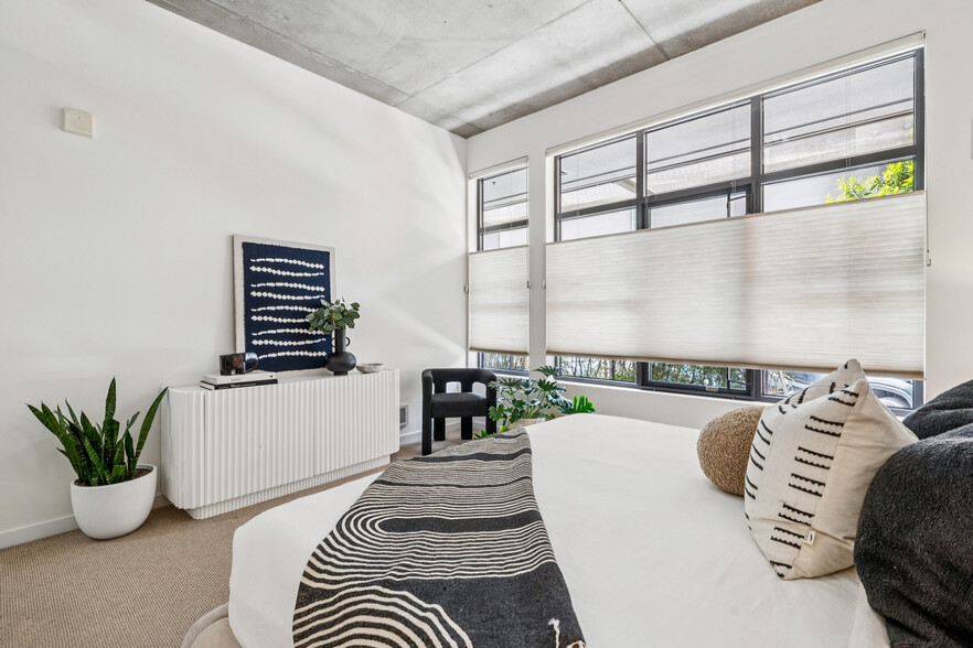 More Photos Of 288 3rd St, Oakland Apartments For Sale