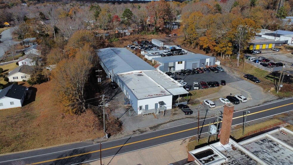 More Photos Of 876 W Main St, Spartanburg Service For Sale