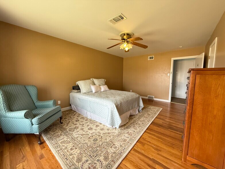 More Photos Of 8610 HWY 17, Balmorhea Specialty For Sale