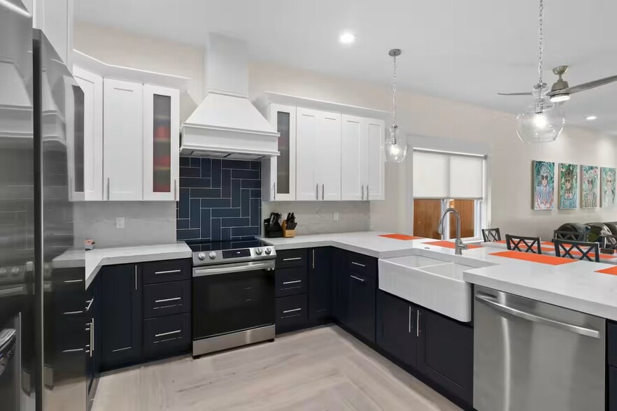 More Photos Of 1960 NE Dixie Hwy, Jensen Beach Apartments For Sale
