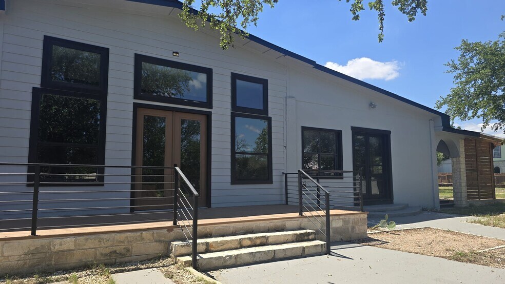 More Photos Of 17621 Stacey Ln, Lago Vista Lodge Meeting Hall For Lease