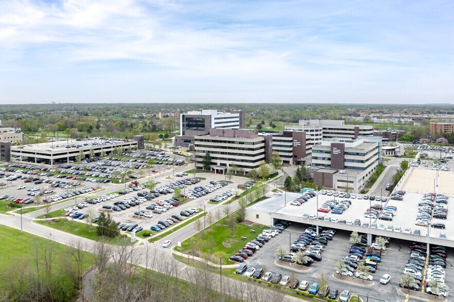 More Photos Of 1585 N Barrington Rd, Hoffman Estates Medical For Sale