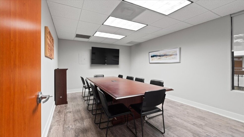 More Photos Of 10661 N Kendall Dr, Miami Office For Lease