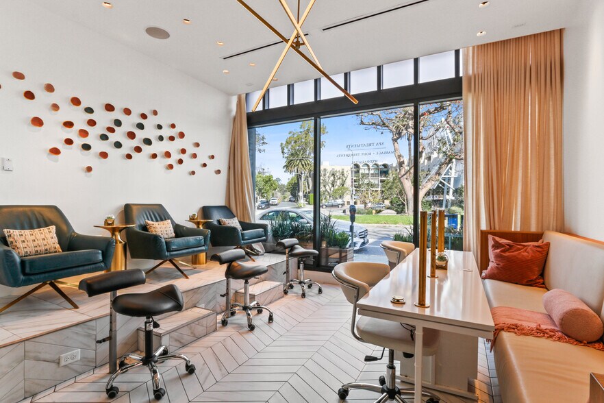 More Photos Of 11826-11828 San Vicente Blvd, Los Angeles Storefront Retail Office For Sale