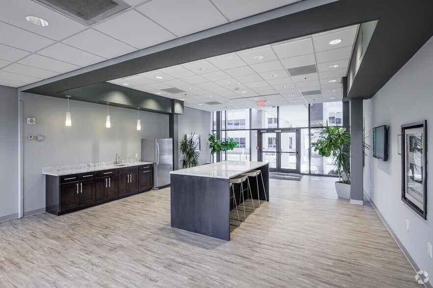 More Photos Of 1041 Route 202/206, Bridgewater Unknown For Lease