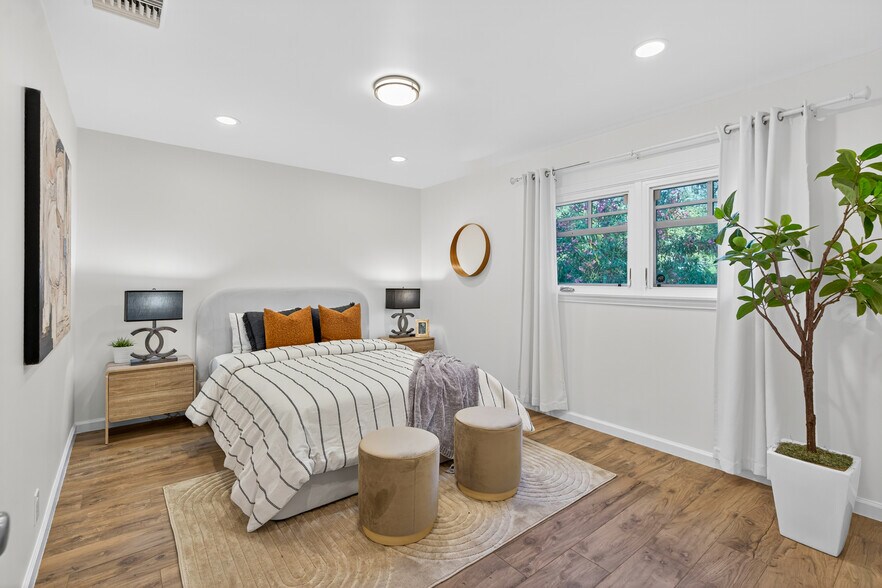 More Photos Of , Tujunga Multifamily For Sale