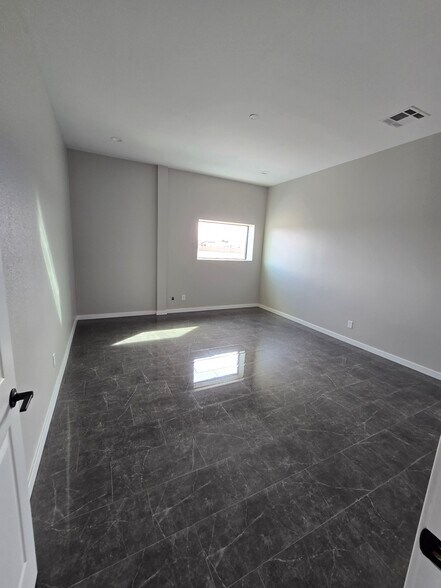 More Photos Of 14372 Rudi Kuefner, Horizon City Industrial For Sale