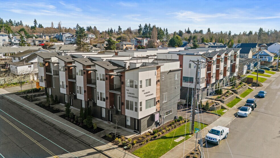 More Photos Of 8524 19th St W, Tacoma Apartments For Sale