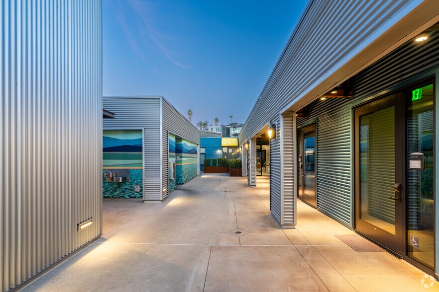 More Photos Of 330 S Cedros Ave, Solana Beach Apartments For Lease