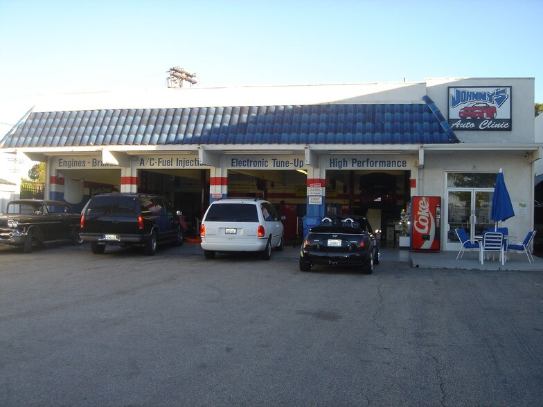 More Photos Of 717 Capitol Dr, San Pedro Auto Repair For Sale