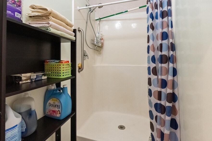 More Photos Of 4900 N 33rd Ave, Saint Petersburg Medical For Sale