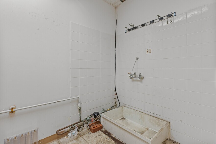 More Photos Of 3510 Bristol Pike, Bensalem Freestanding For Sale