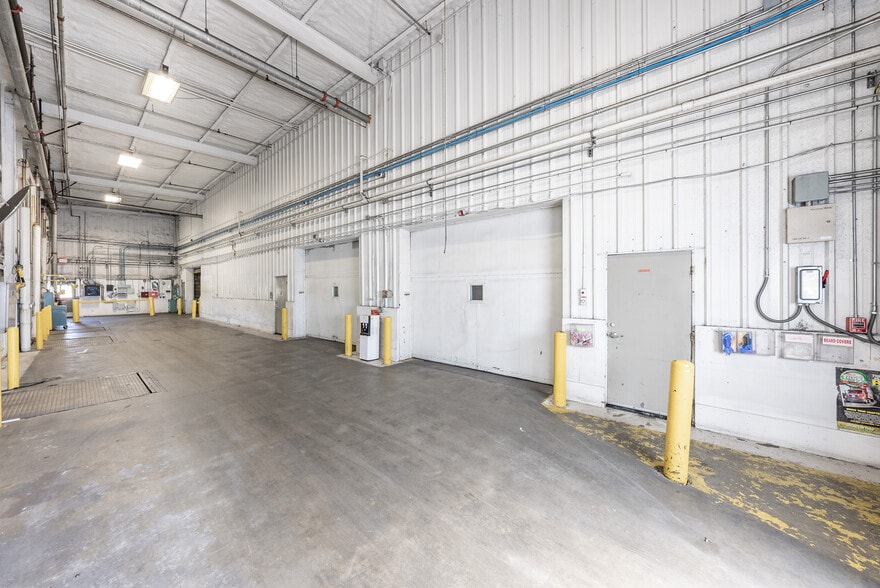 More Photos Of 1900 E Davis Dr, Dinuba Refrigeration Cold Storage For Lease