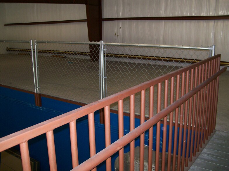 More Photos Of 311 Specialty Pt, Sanford Warehouse For Lease