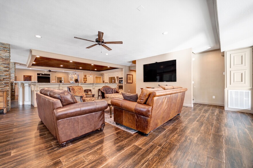 More Photos Of 5607 Sapp Rd, Conroe Lodge Meeting Hall For Sale