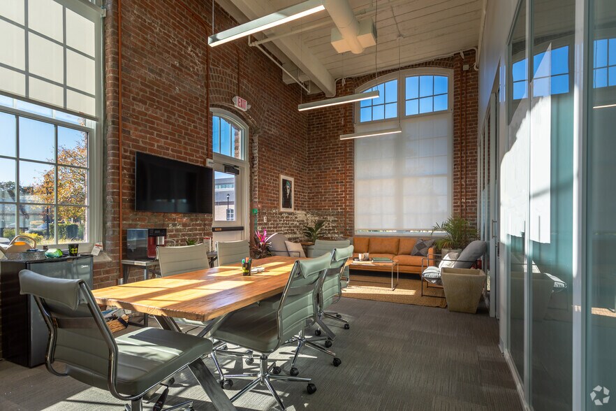 More Photos Of 4900 O'Hear Ave, North Charleston Coworking Space