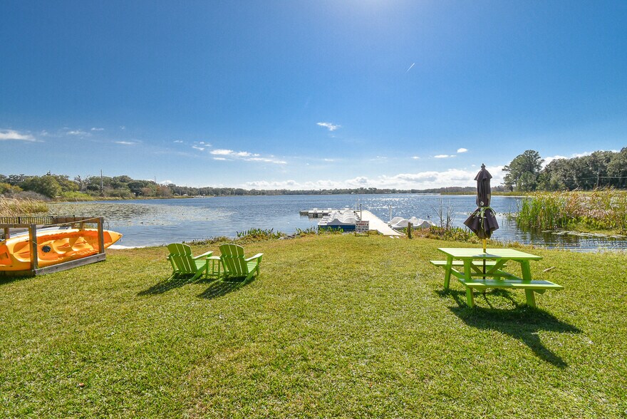 More Photos Of 831 Huntington Rd, Crescent City Freestanding For Sale