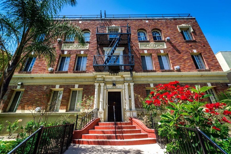 Primary Photo Of 233 N Kenmore Ave, Los Angeles Apartments For Sale
