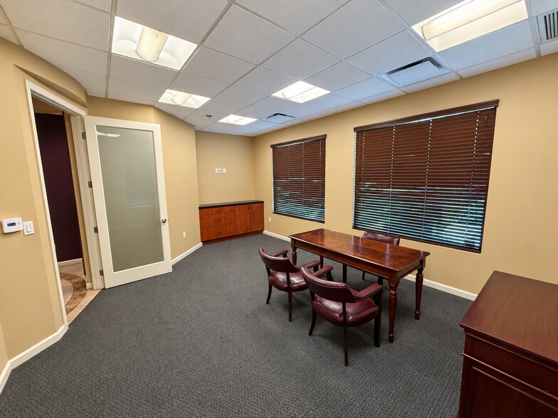 More Photos Of 343 W Roosevelt St, Phoenix Office For Sale