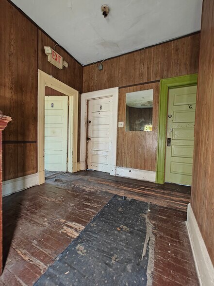 More Photos Of 2020 N Main St, Jacksonville Specialty For Sale