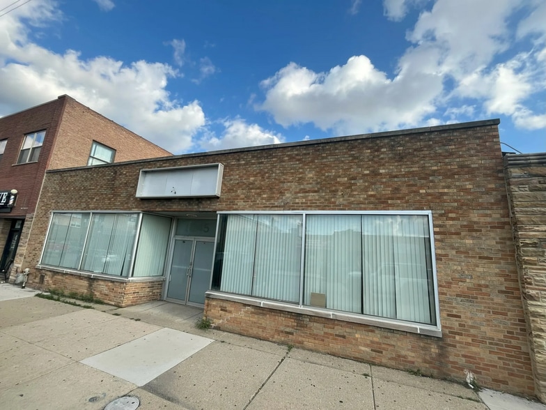More Photos Of 5245 W Diversey Ave, Chicago Industrial For Sale