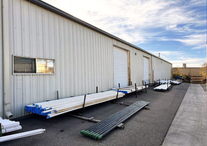 More Photos Of 3221 Vassar Dr NE, Albuquerque Warehouse For Lease