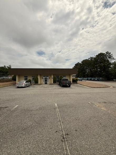 Primary Photo Of 1030 Nine N Dr, Alpharetta Distribution For Lease