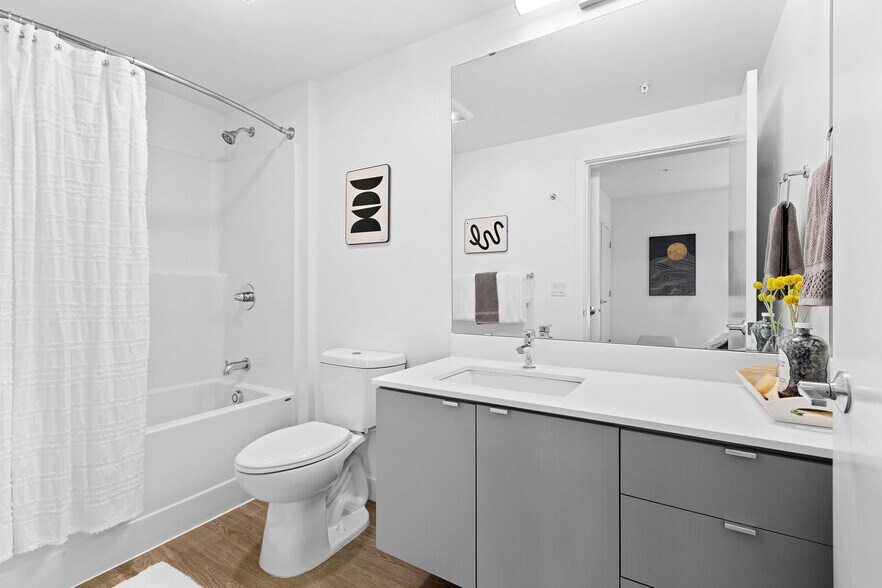 More Photos Of 2309 S Jackson St, Seattle Apartments For Lease