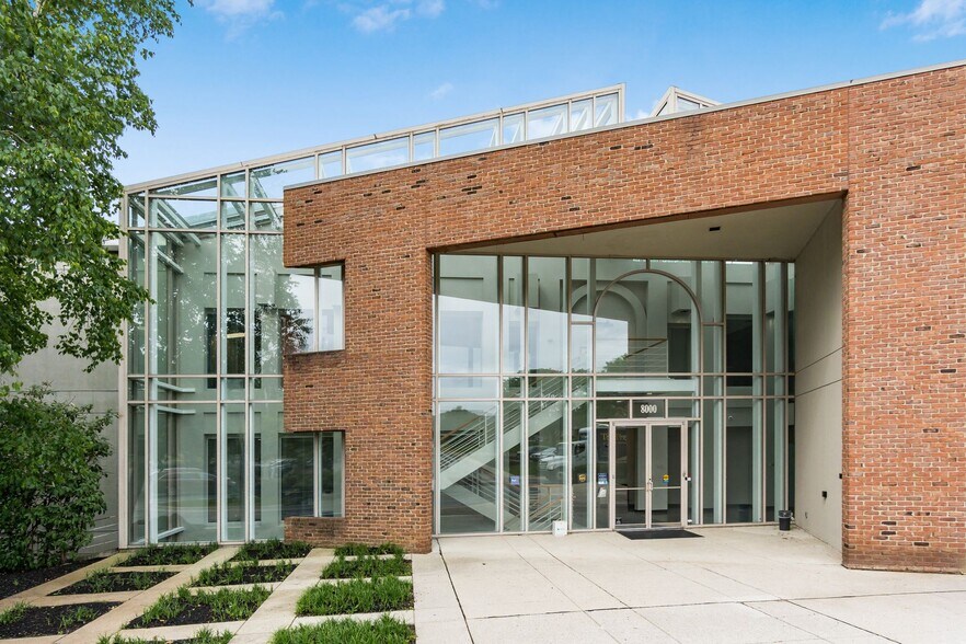 More Photos Of 8000 Ravines Edge Ct, Columbus Medical For Lease