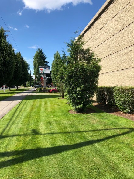 More Photos Of 5101 NE 112th Ave, Vancouver Freestanding For Lease