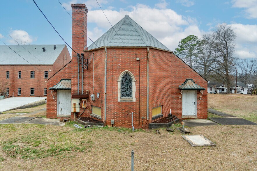 More Photos Of 2001 Avenue Z, Birmingham Religious Facility For Sale