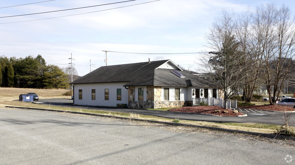 Primary Photo Of 2205 Clinton Hwy, Powell Medical For Lease