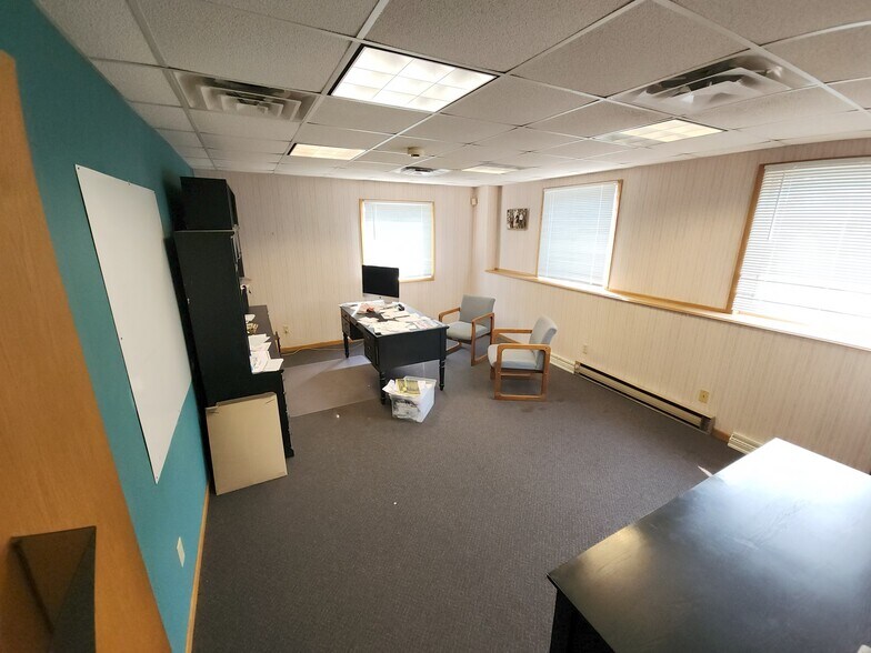 More Photos Of 1690 Elm St, Cumberland Service For Sale